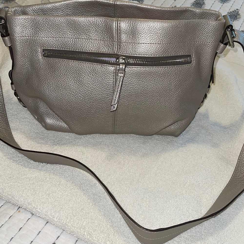 Crossbody/shoulder bag, impeccable, clean inside, very soft leather.